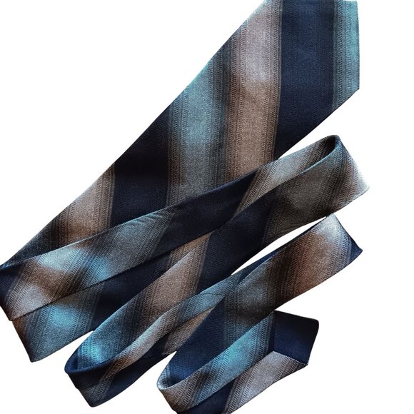 Vintage Necktie Striped Mens Tie Blue & Gray 56" 3.5" wide 1970's - Picture 2 of 3